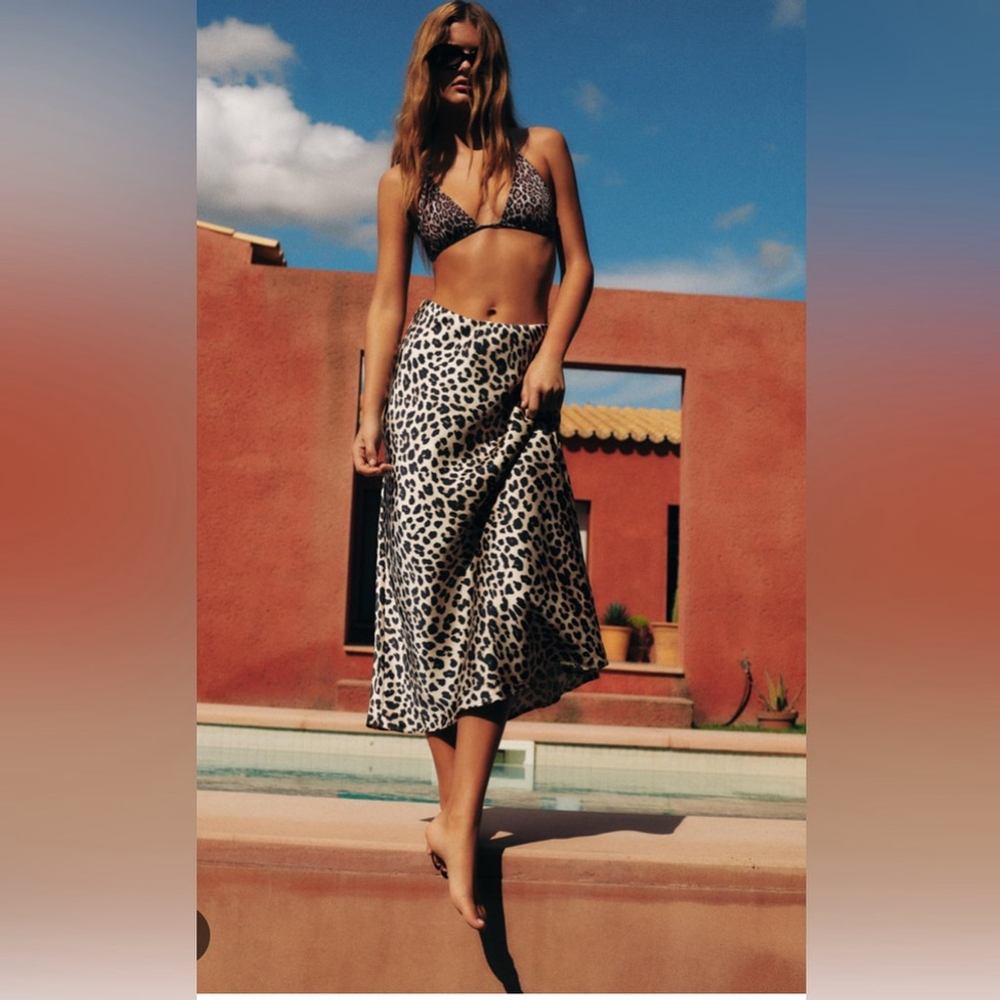 Zara viral Leopard Print Maxi Skirt bloggers favourite